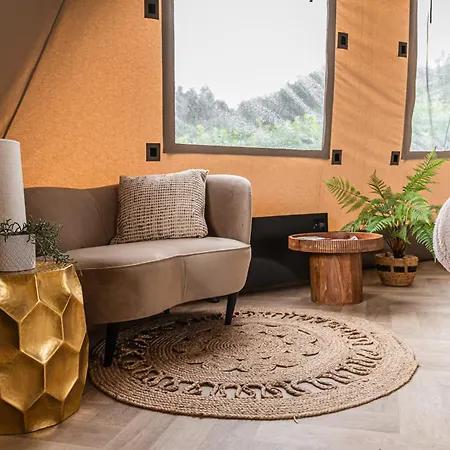 Luxe Glamping Dahlia Holiday home